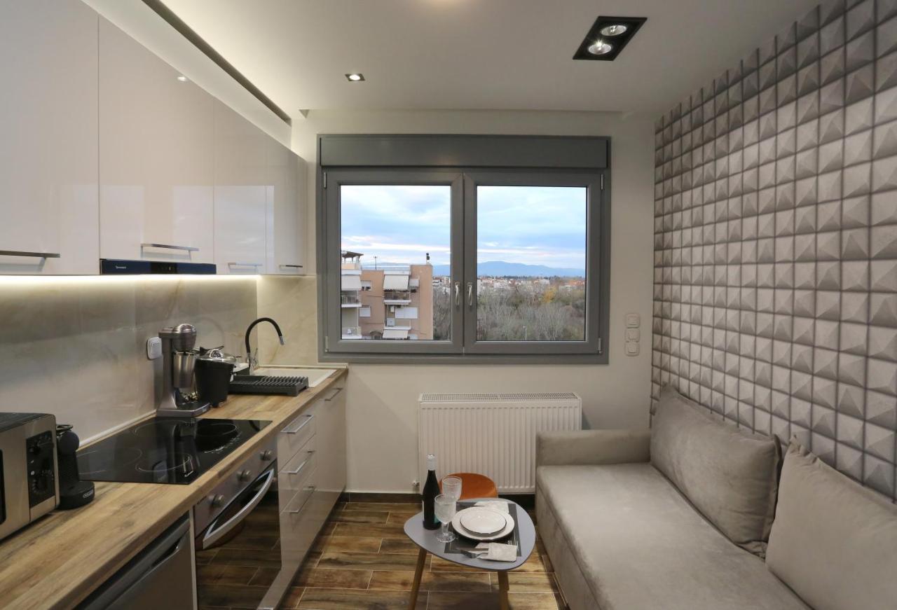 La Larissa Luxury Apartments Dafne Exterior photo