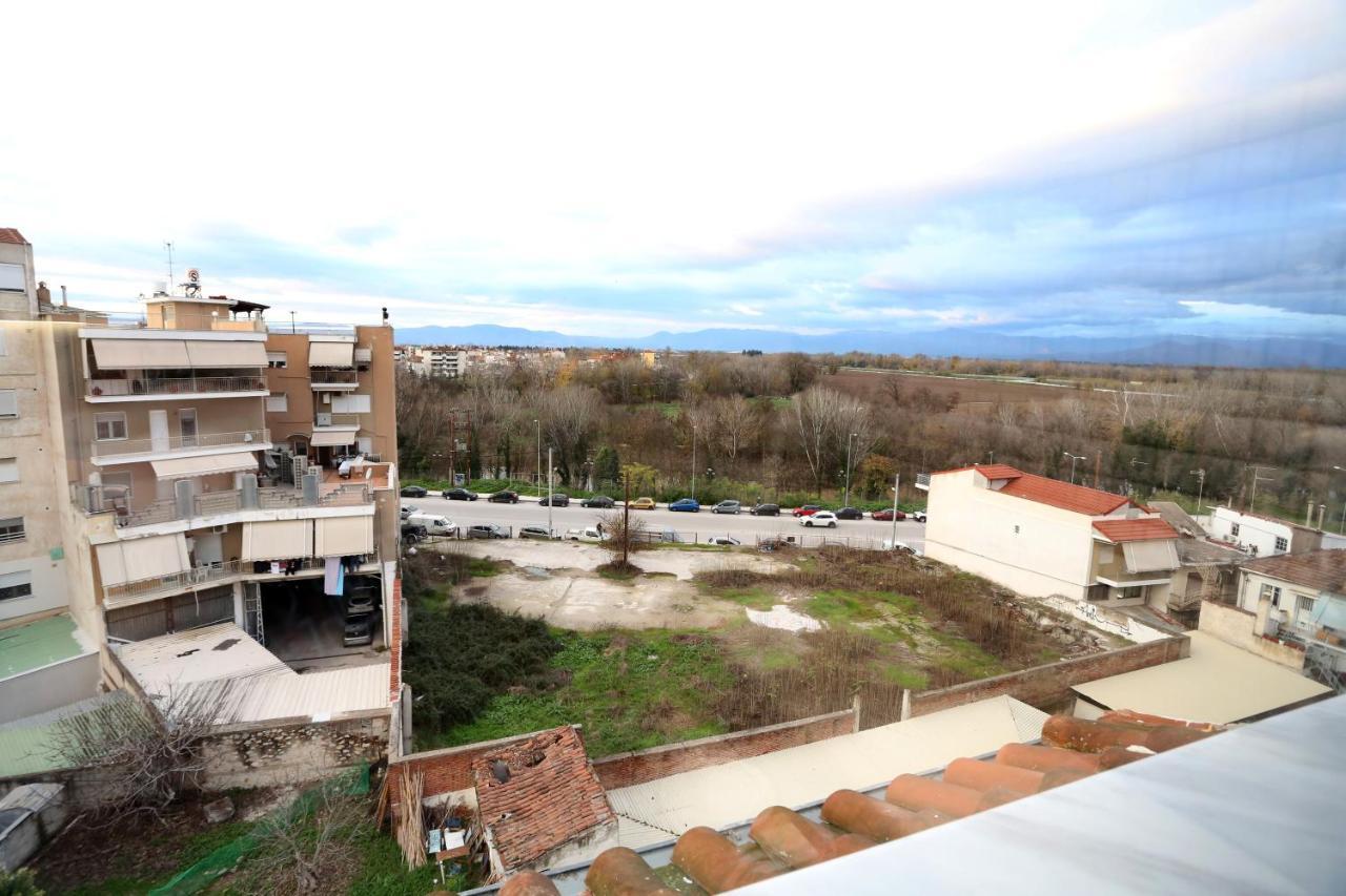 La Larissa Luxury Apartments Dafne Exterior photo