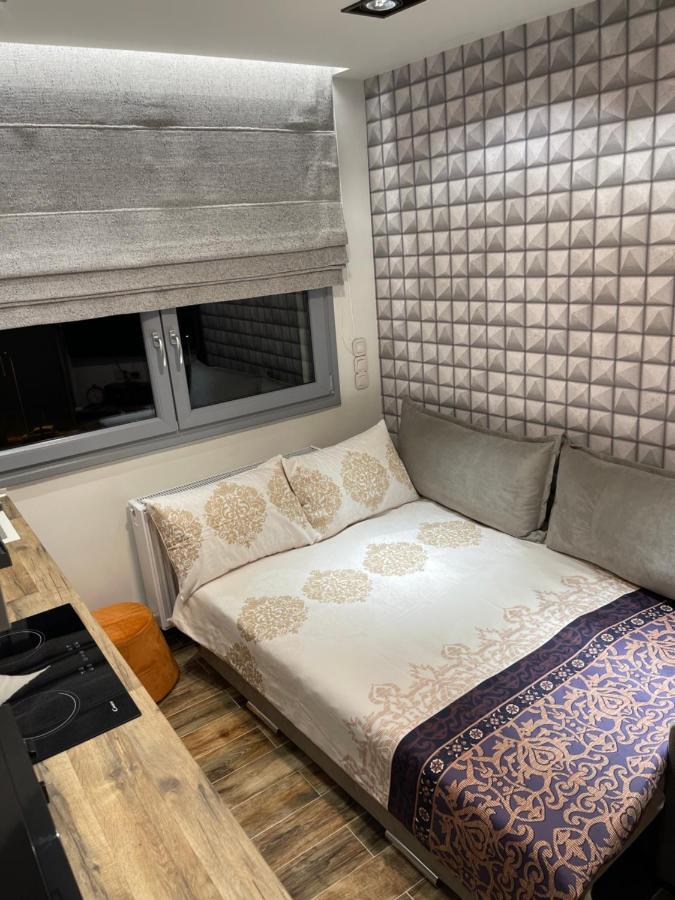 La Larissa Luxury Apartments Dafne Exterior photo